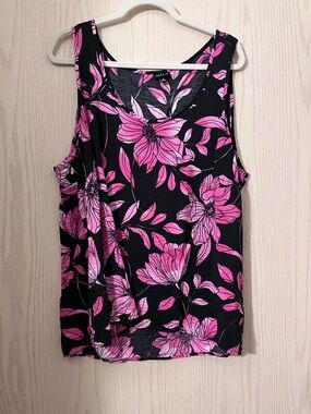 Torrid Womenβs Black Tank Top with Pink Floral Print